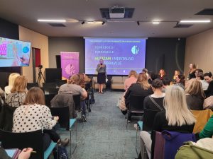 Pročelnica Lora Vidović otvara konferenciju Autizam i mentalno zdravlje