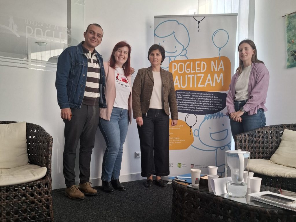 WhatsApp Image 2025-10-17 at 18.34.44